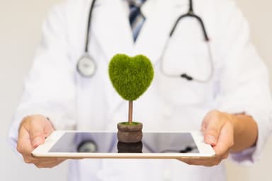 EHRの利用は伸びているが問題もあり